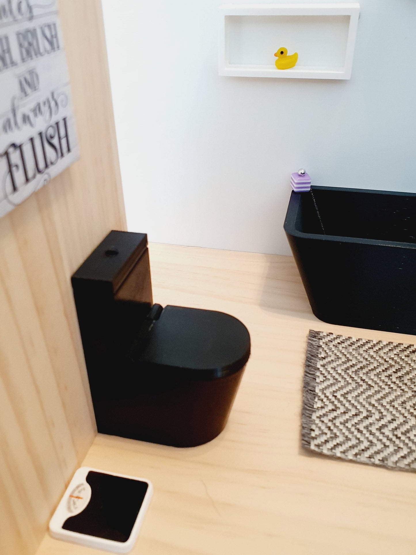 Dolls House Black Modern Toilet With Working Hinged Toilet Lid, 12th Scale, Miniature Toilet, Miniature Bathroom
