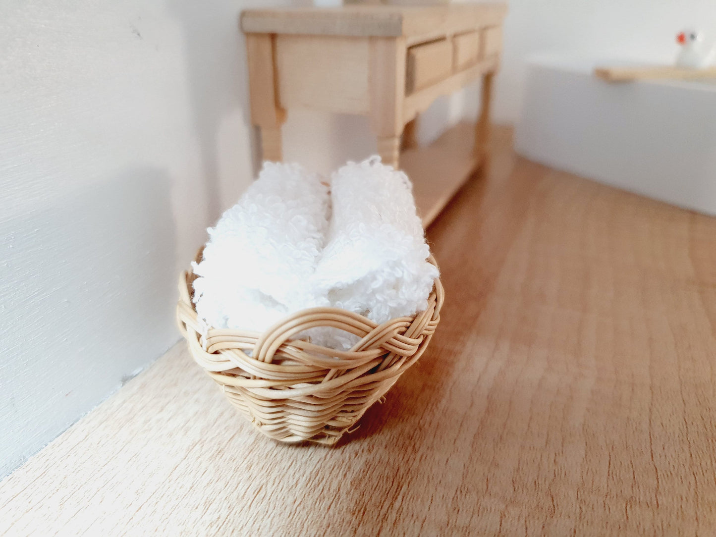 Dolls House Wicker Towel Basket with 3 Rolled up Towels and a cute little duck, 1:12th Scale, Miniature