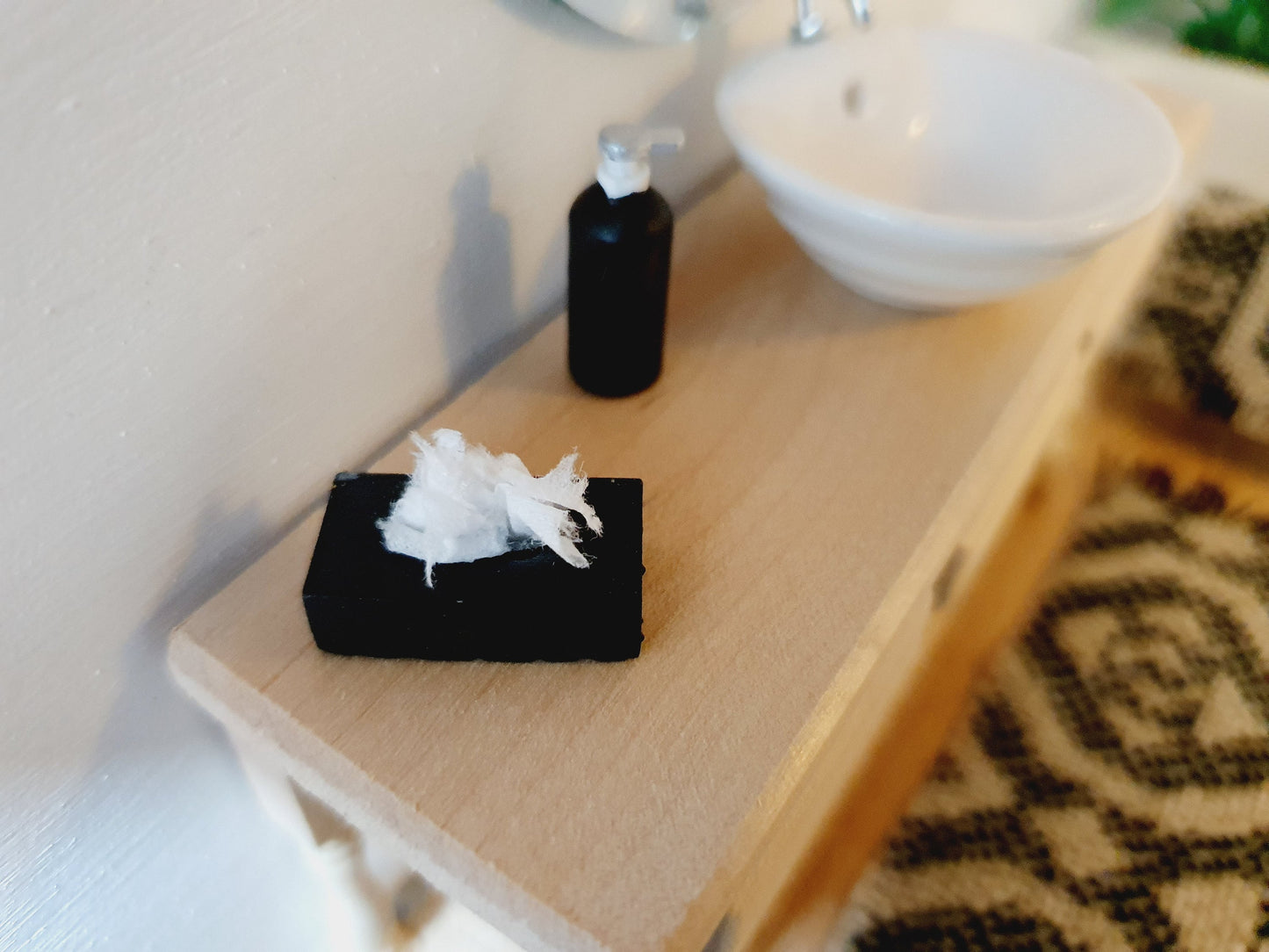 Dolls House Modern Bathroom Set Soap Pump & Tissue Box, 1:12th Scale, Miniature, Choice of Colours