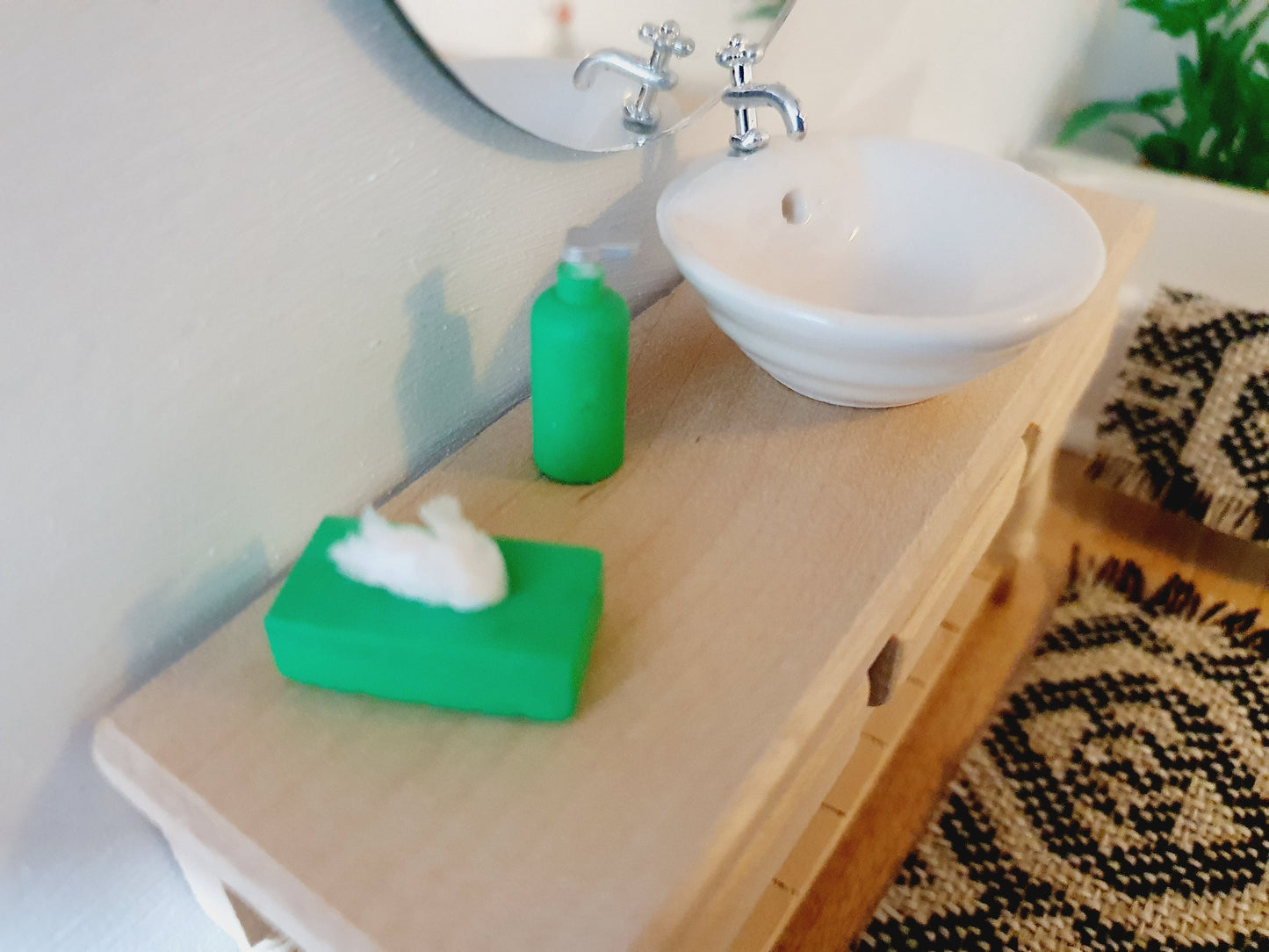Dolls House Modern Bathroom Set Soap Pump & Tissue Box, 1:12th Scale, Miniature, Choice of Colours
