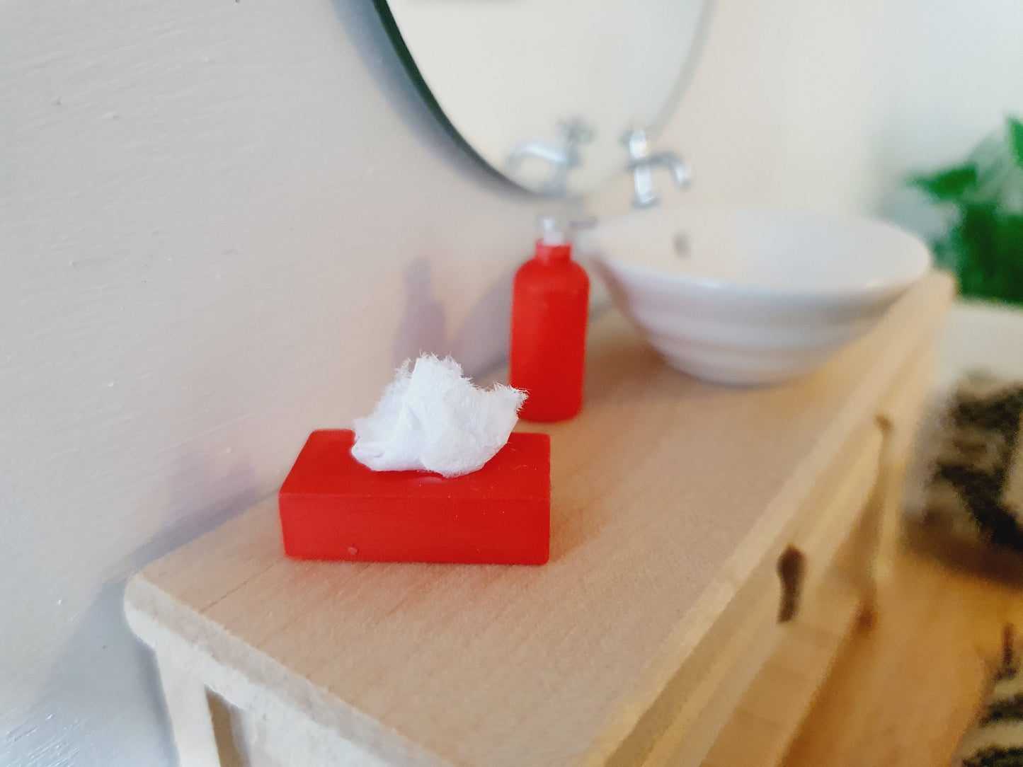 Dolls House Modern Bathroom Set Soap Pump & Tissue Box, 1:12th Scale, Miniature, Choice of Colours