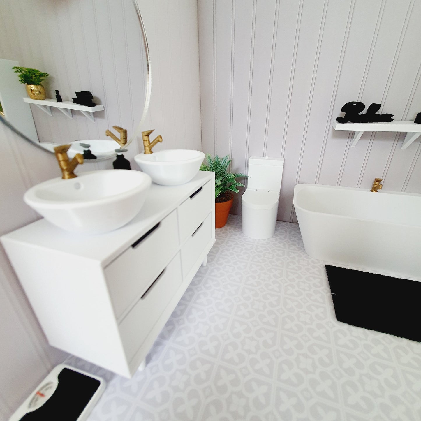 Dolls House Bathroom Vanity Unit | Choice of Square or Round Sinks | 1:12 Scale Miniature