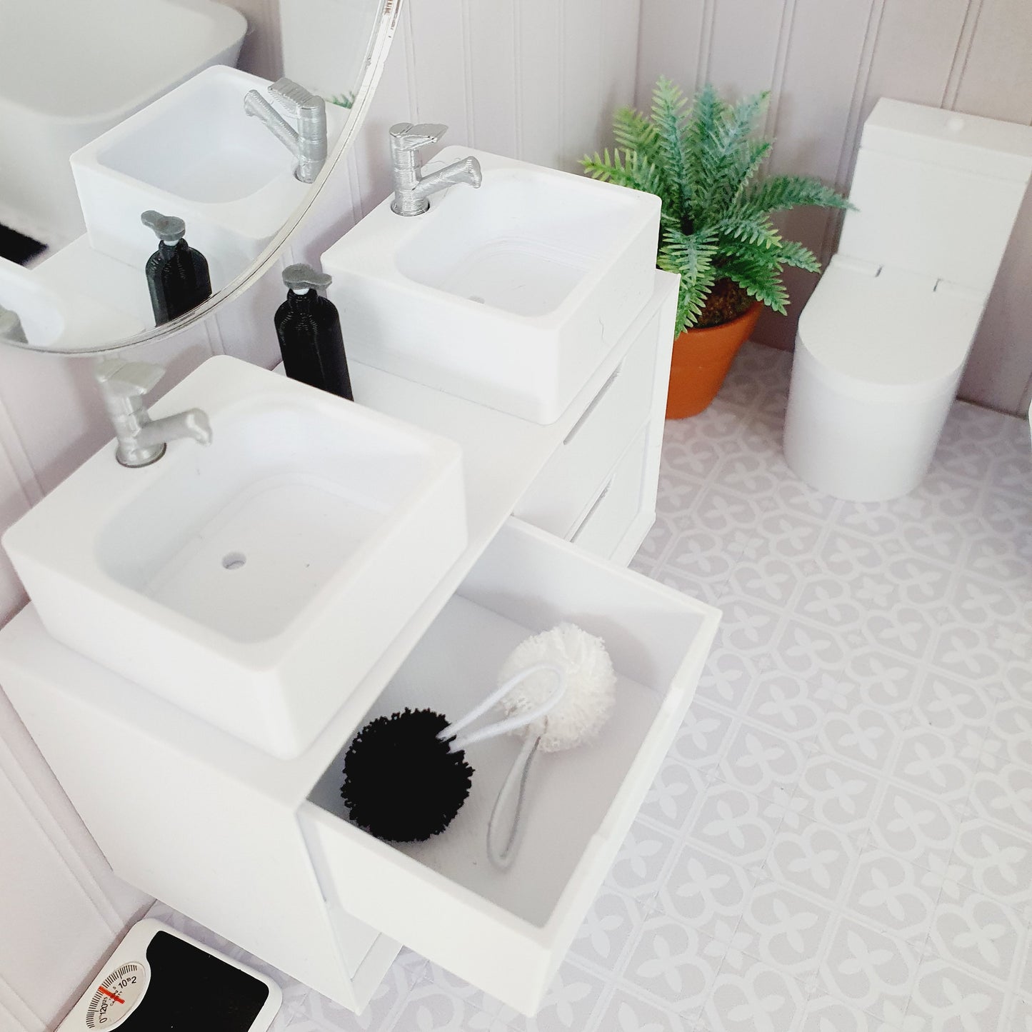 Dolls House Bathroom Vanity Unit | Choice of Square or Round Sinks | 1:12 Scale Miniature
