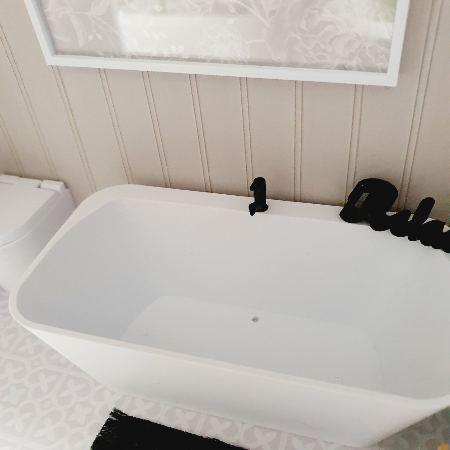 Dolls House Modern White Bath with black tap, 1:12th Scale, Miniature Freestanding bath (BATH3)