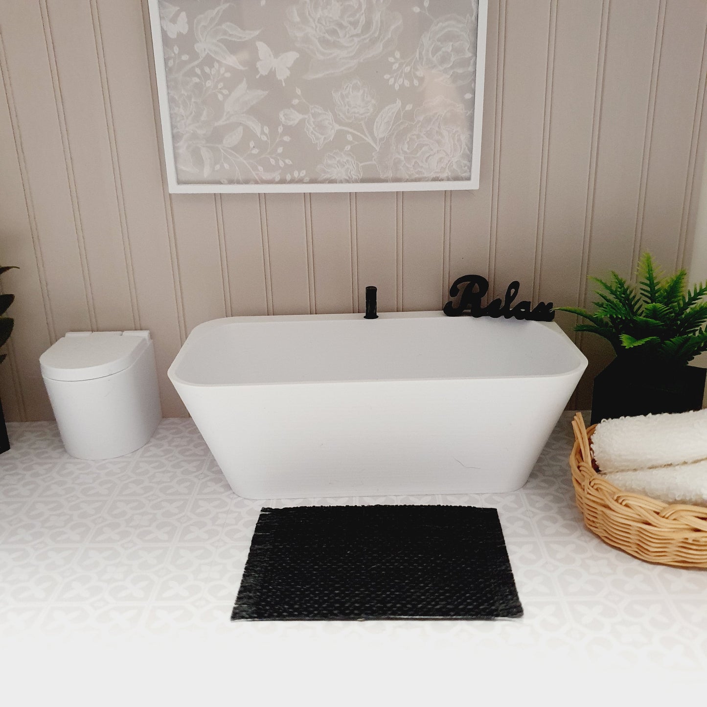 Dolls House Modern White Bath with black tap, 1:12th Scale, Miniature Freestanding bath (BATH3)