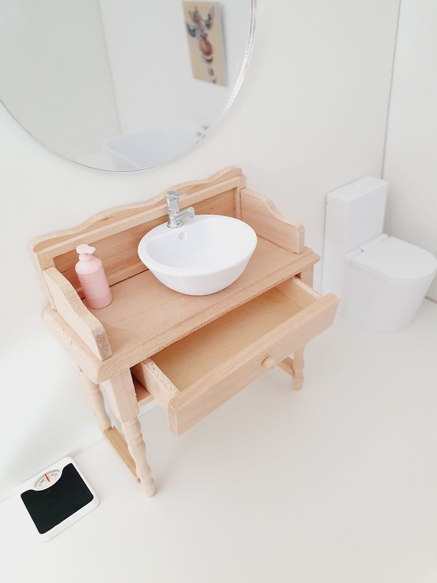 Dolls House Modern Wooden Vanity Stand with 1x White Round Sink and a large round mirror 1:12th Scale, Miniature Vanity Unit (VAW-1)