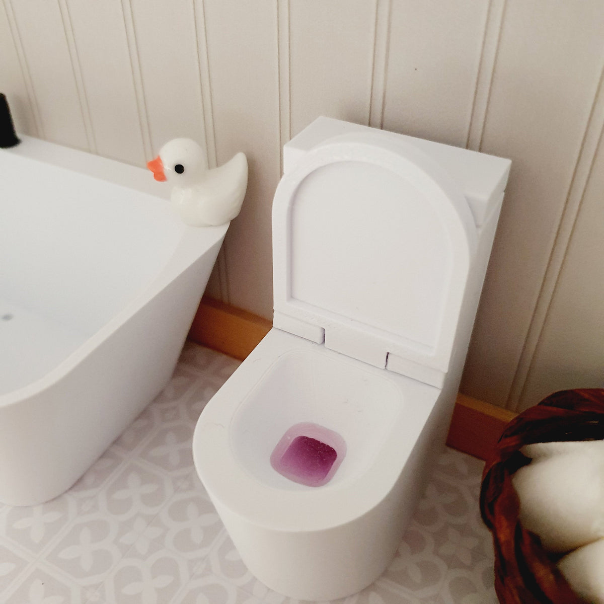 Dollhouse White Modern Toilet Hinged Toilet Lid and Pink Toilet cleaner
