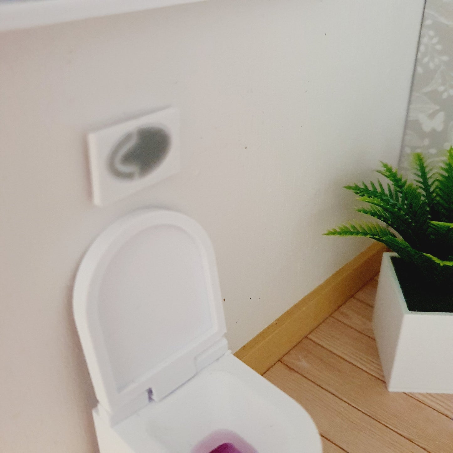 Dolls House White Modern Back to Wall Toilet With Working Hinged Toilet Lid & Pink toilet cleaner, 12th Scale, Miniature Toilet (T5)