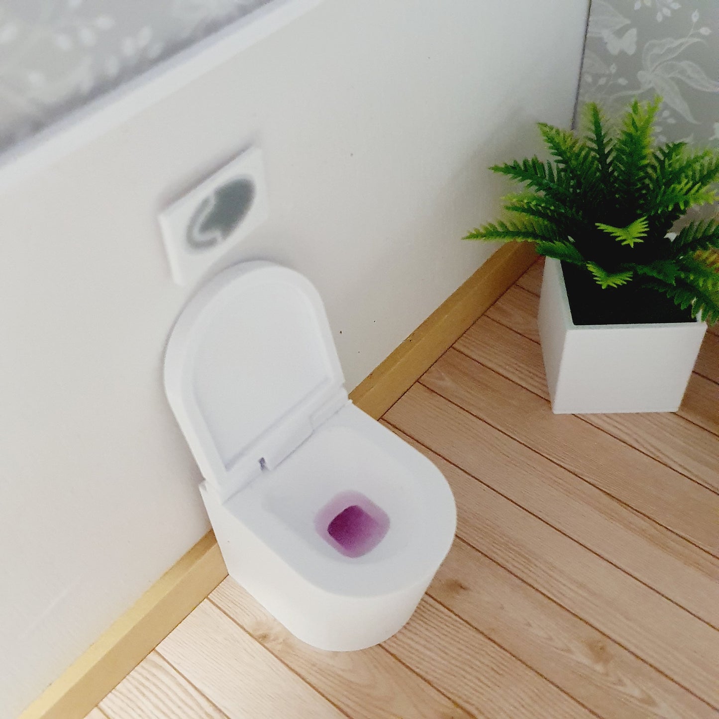 Dolls House White Modern Back to Wall Toilet With Working Hinged Toilet Lid & Pink toilet cleaner, 12th Scale, Miniature Toilet (T5)