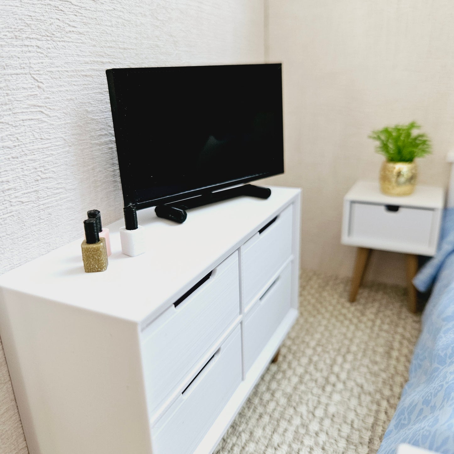 Dolls House Modern Flatscreen Television | On Stand with Remote Control | 1:12 Scale Miniature