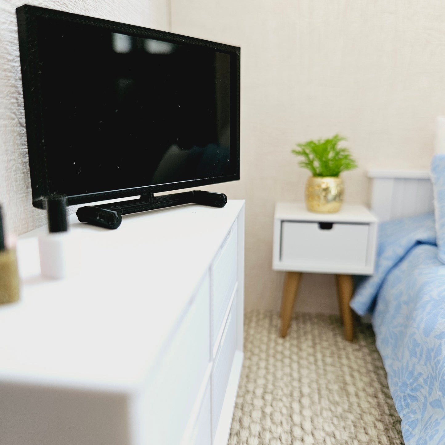 Dolls House Modern Flatscreen Television | On Stand with Remote Control | 1:12 Scale Miniature