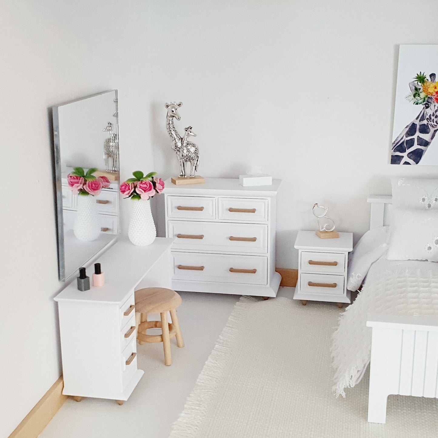 Miniature Dolls House Bedroom Set, Dollhouse Furniture, Bedroom Decor, Dolls House Miniatures, Dollhouse Accessories, 12th Scale