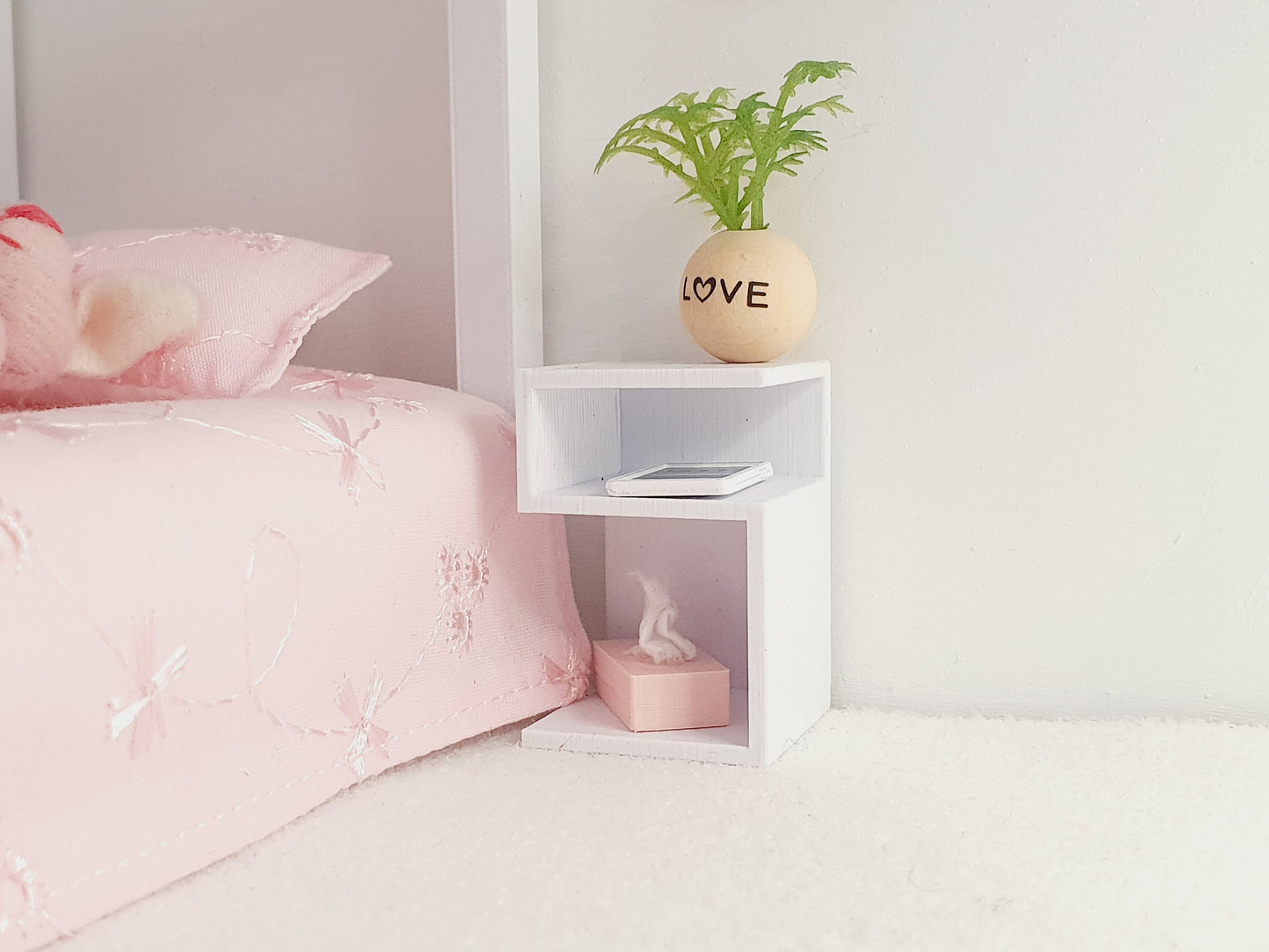 Dolls House Modern Bedside Table | Side Table | Choice of Colours | 1:12 Scale Miniature