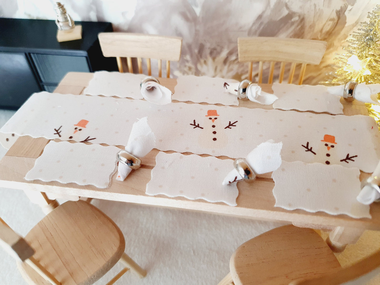 Dolls House Christmas Snowman Table Place Setting Set, Table Runner, Place Mats & Napkins, Set of 6, Miniature Table Place, 1:12