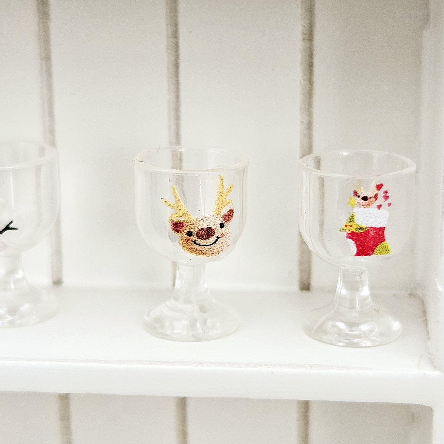 Dolls House Christmas Wine Glasses, Set of 4, 12th Scale, miniature glasses