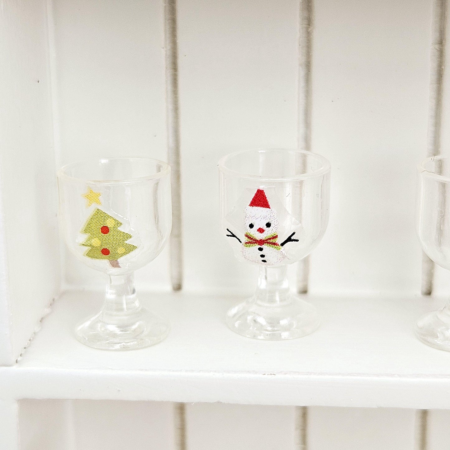 Dolls House Christmas Wine Glasses, Set of 4, 12th Scale, miniature glasses