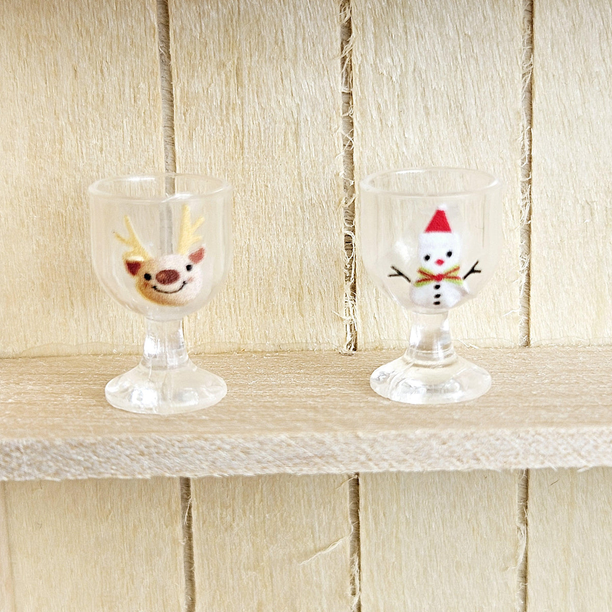 Dolls House Christmas Wine Glasses, Set of 4, 12th Scale, miniature glasses