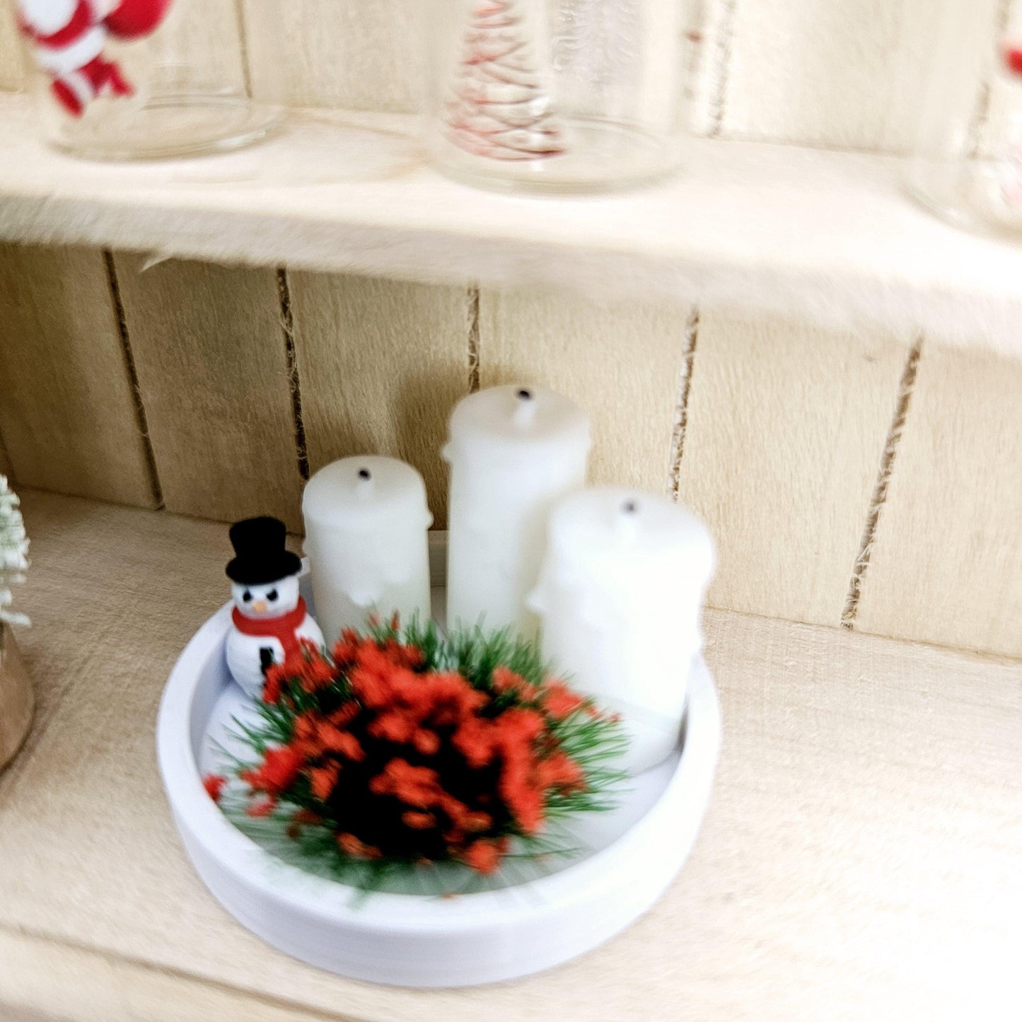 Dolls House Christmas Coloured tray ornament with 3x candles, red plant & a tiny snowman, 12th scale, miniature ornament