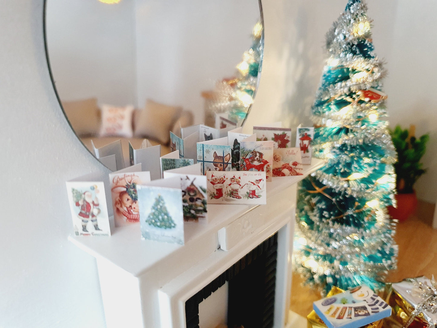 Dolls House 12x Cute Christmas Cards, 1:12th Scale, Miniature Cards