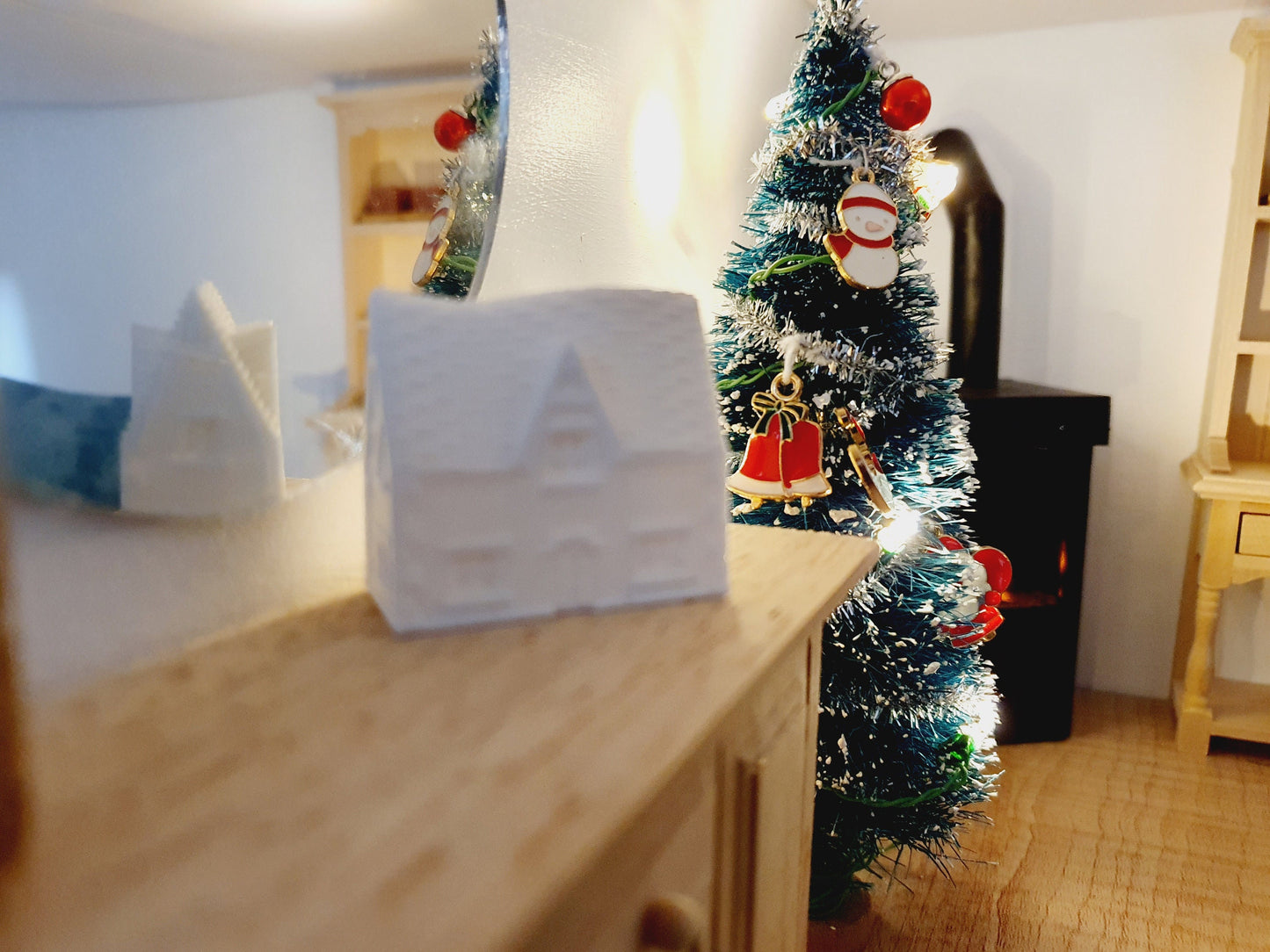 Dolls House Christmas White Snow Village House Ornament, 12th Scale, Miniature House, Christmas Decoration