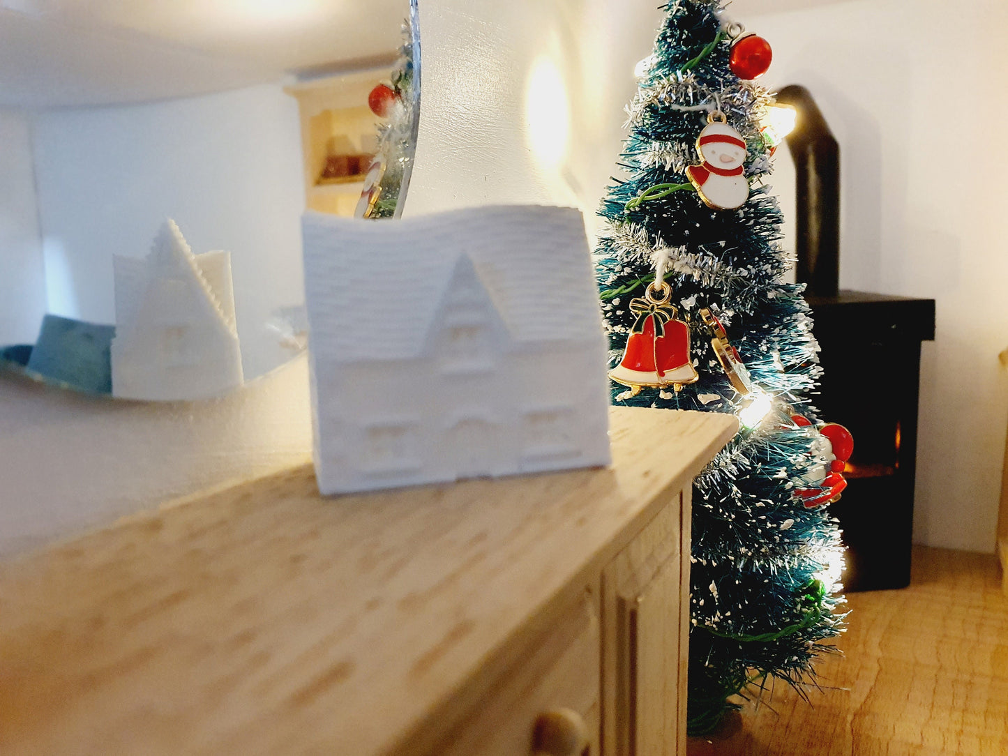 Dolls House Christmas White Snow Village House Ornament, 12th Scale, Miniature House, Christmas Decoration