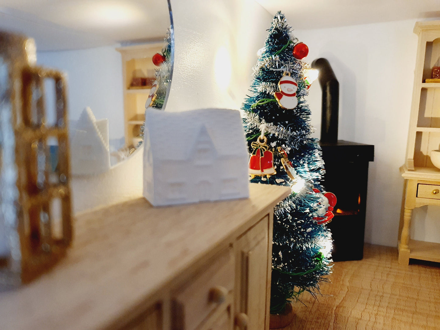 Dolls House Christmas White Snow Village House Ornament, 12th Scale, Miniature House, Christmas Decoration