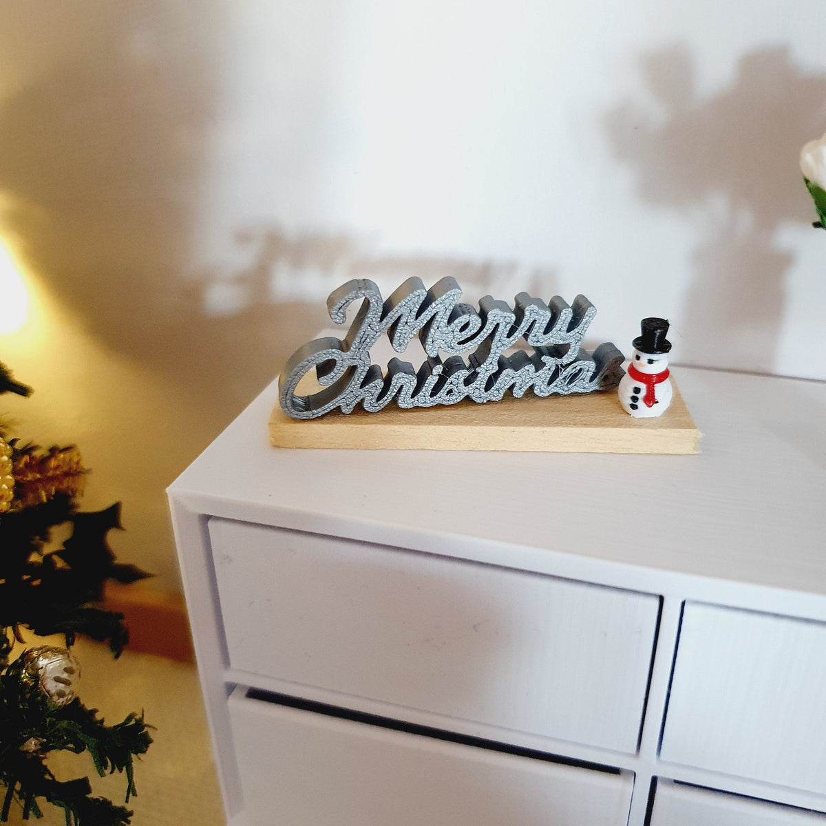 Dolls House Christmas Ornament, Merry Christmas & a tiny snowman on a Stand, 1:12th Scale, Miniature Christmas Ornament