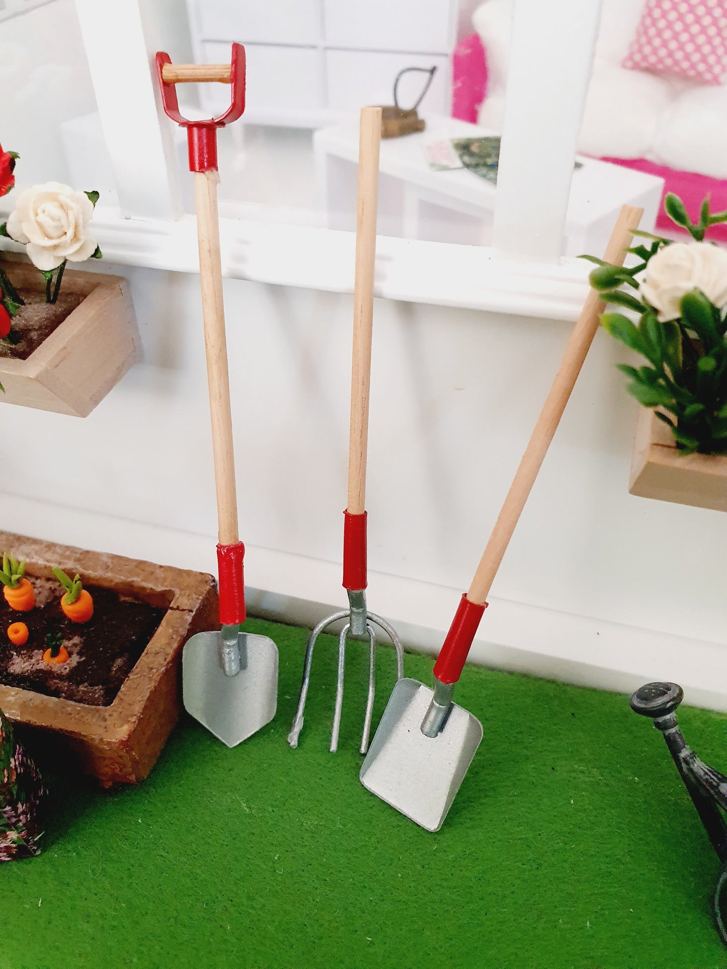 Dolls House Gardening Tools, Miniature Tools, 12th Scale, Garden