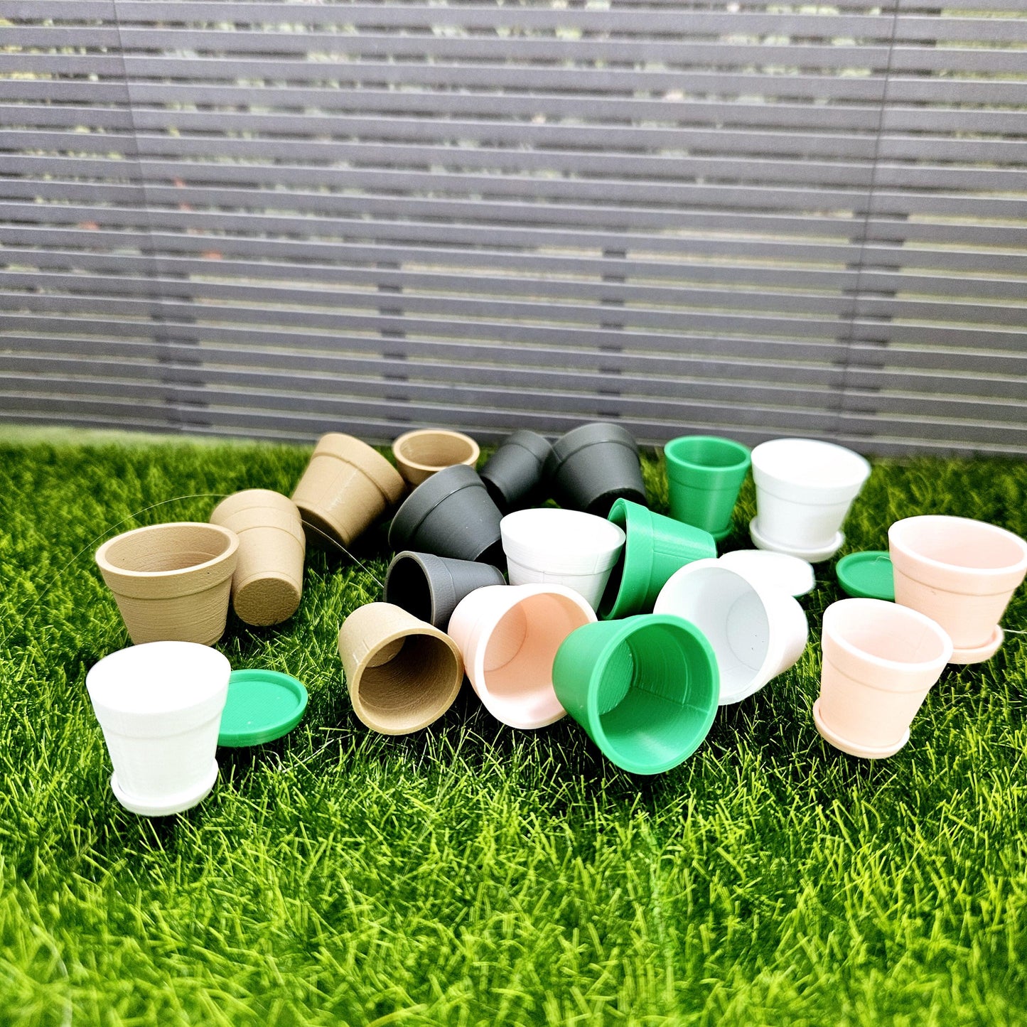 Dolls House Set of 8 Flower plant pots with saucers, 12th scale plant box, miniature plant box