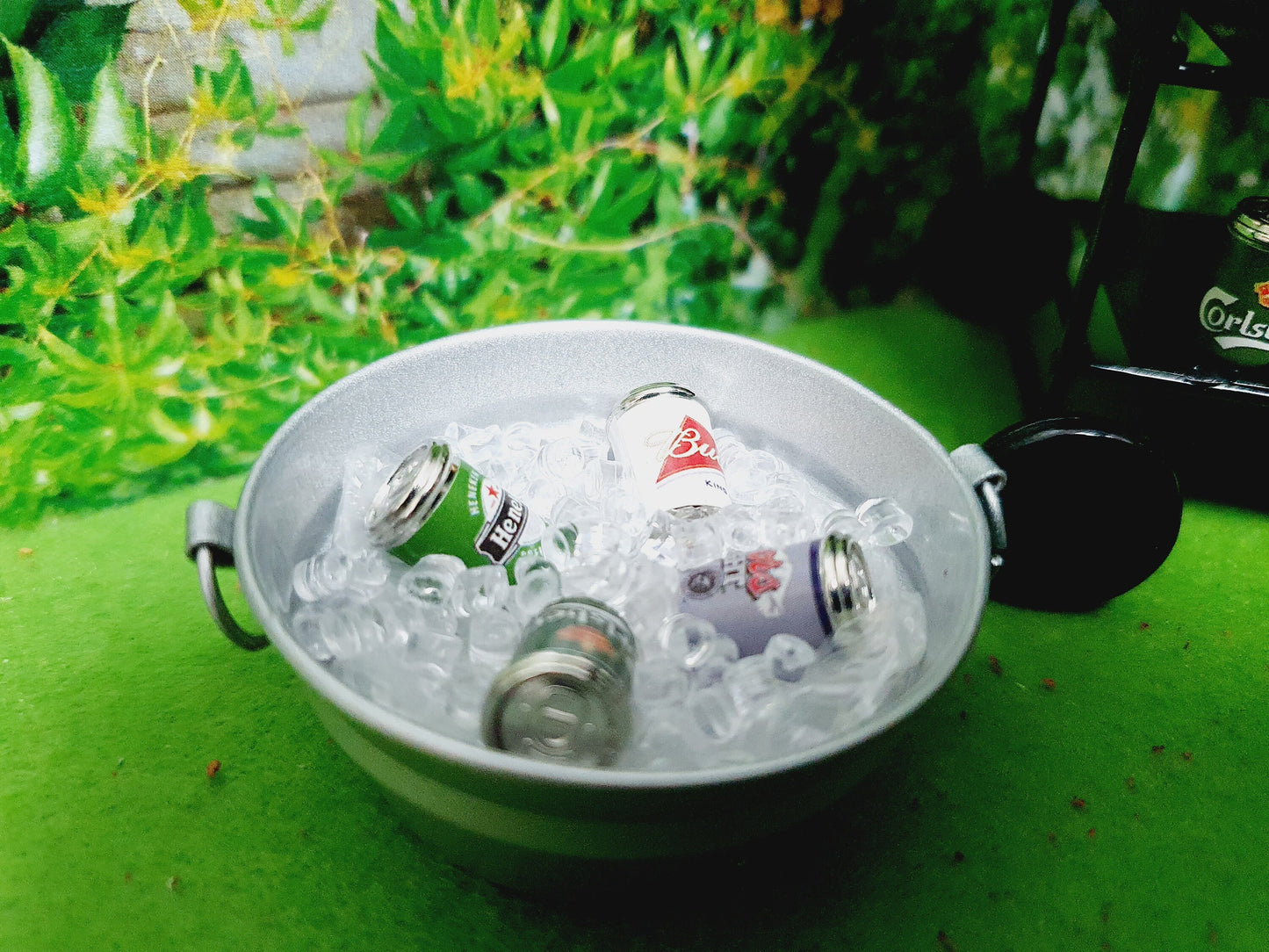 Dolls House Party Drinks Bucket with Ice and Cans, Miniature Drinks Bucket