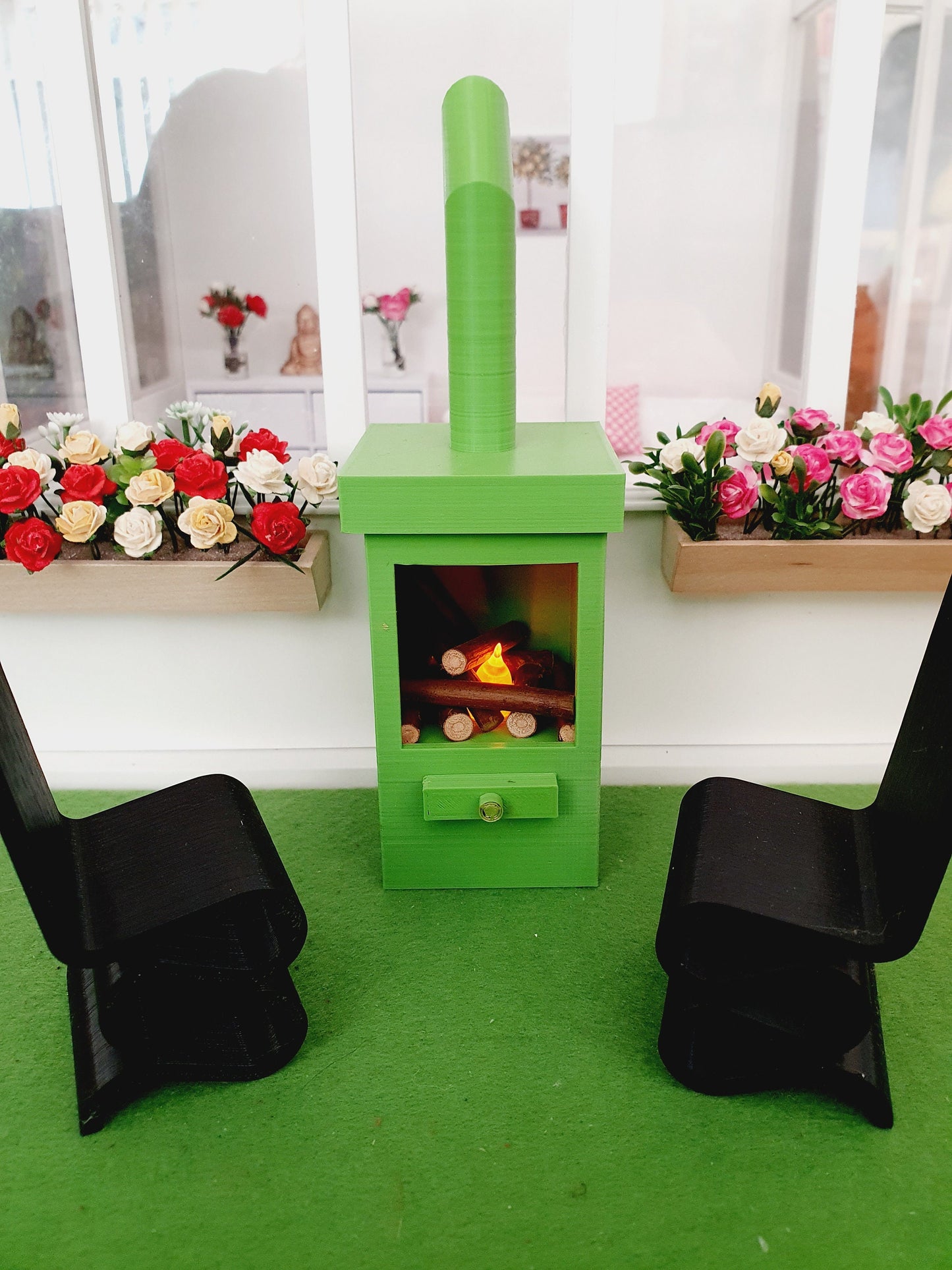 Dolls House Green Garden Modern Square Log Fire with Light Up Flame and Wood, 1:12th Scale, Miniature Fire