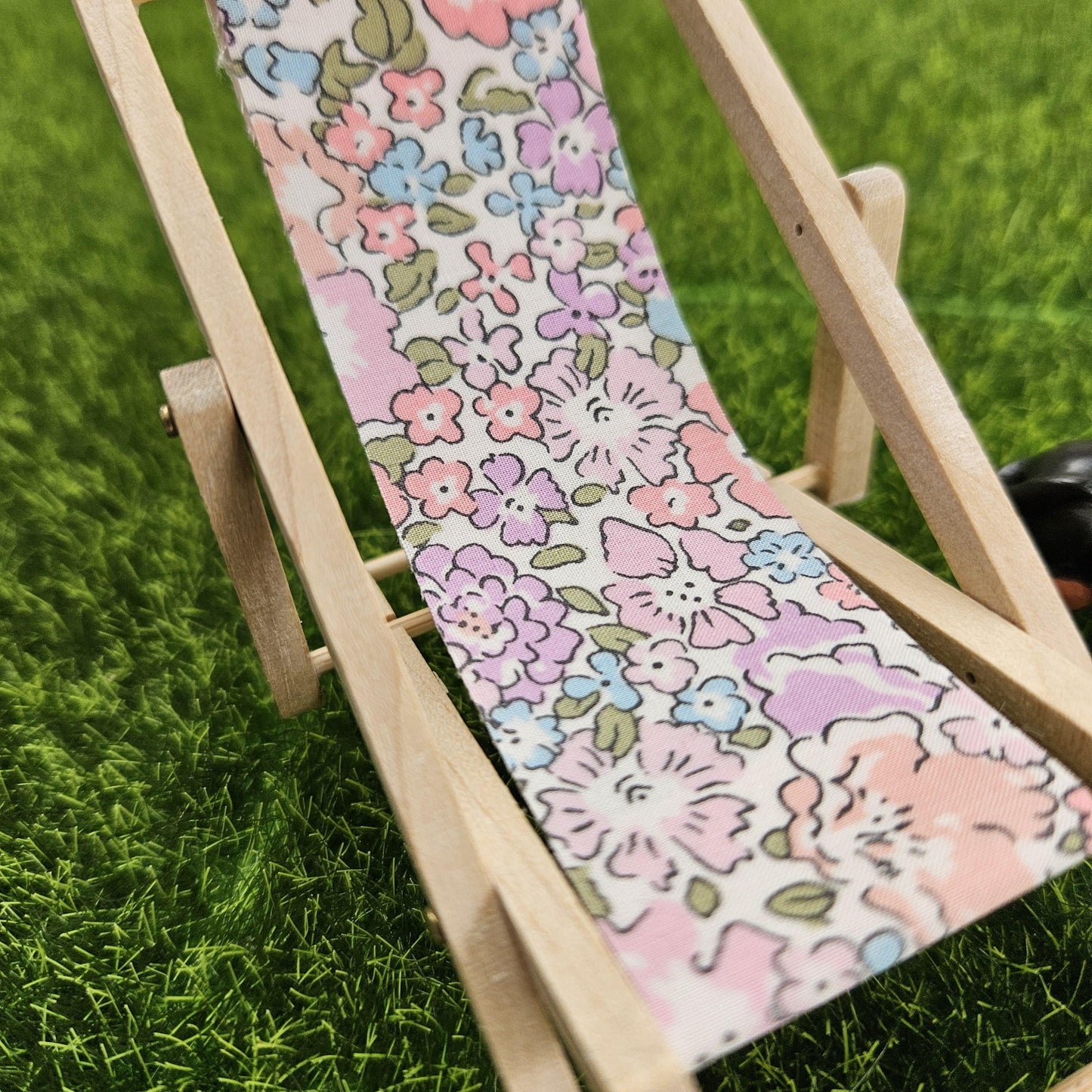 Dolls House Wooden Folding Deck Chair, Miniature, 12th Scale