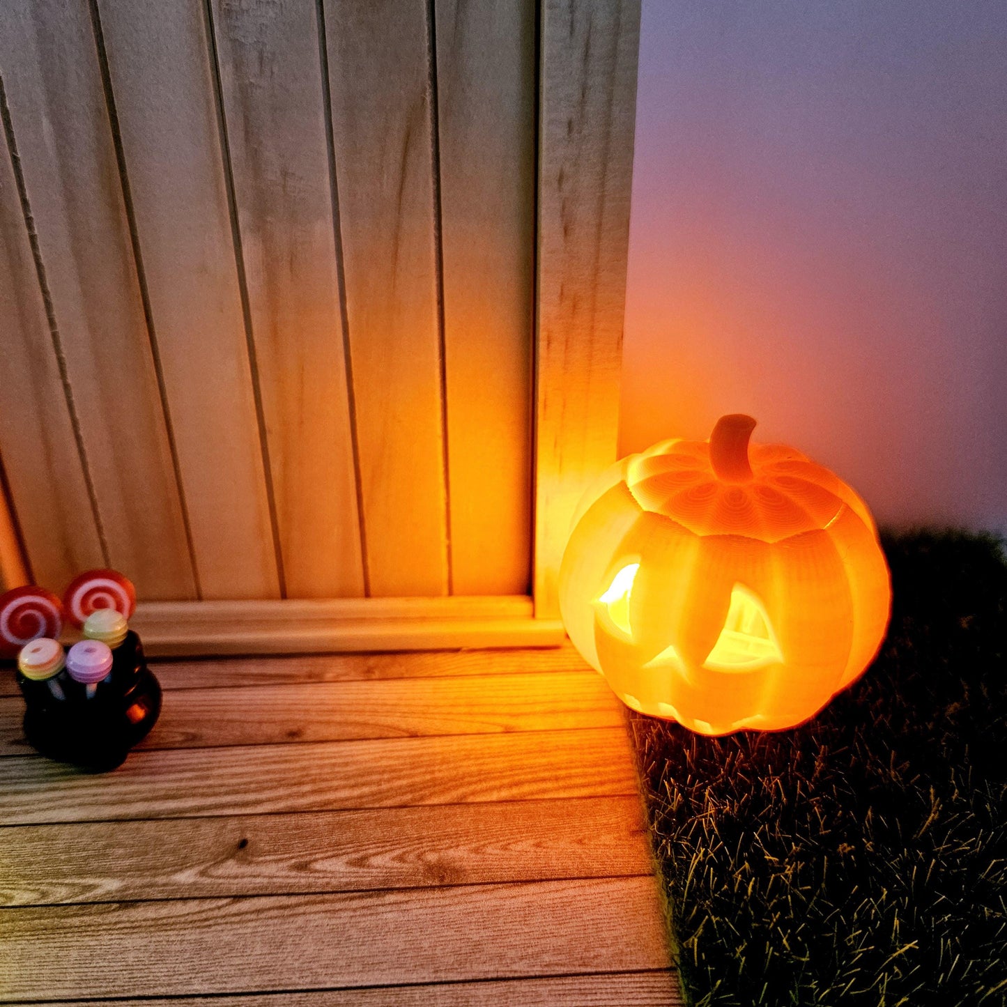 Dolls House Light up Pumpkin, Orange or white 12th scale pumpkin, Halloween pumpkin, miniature