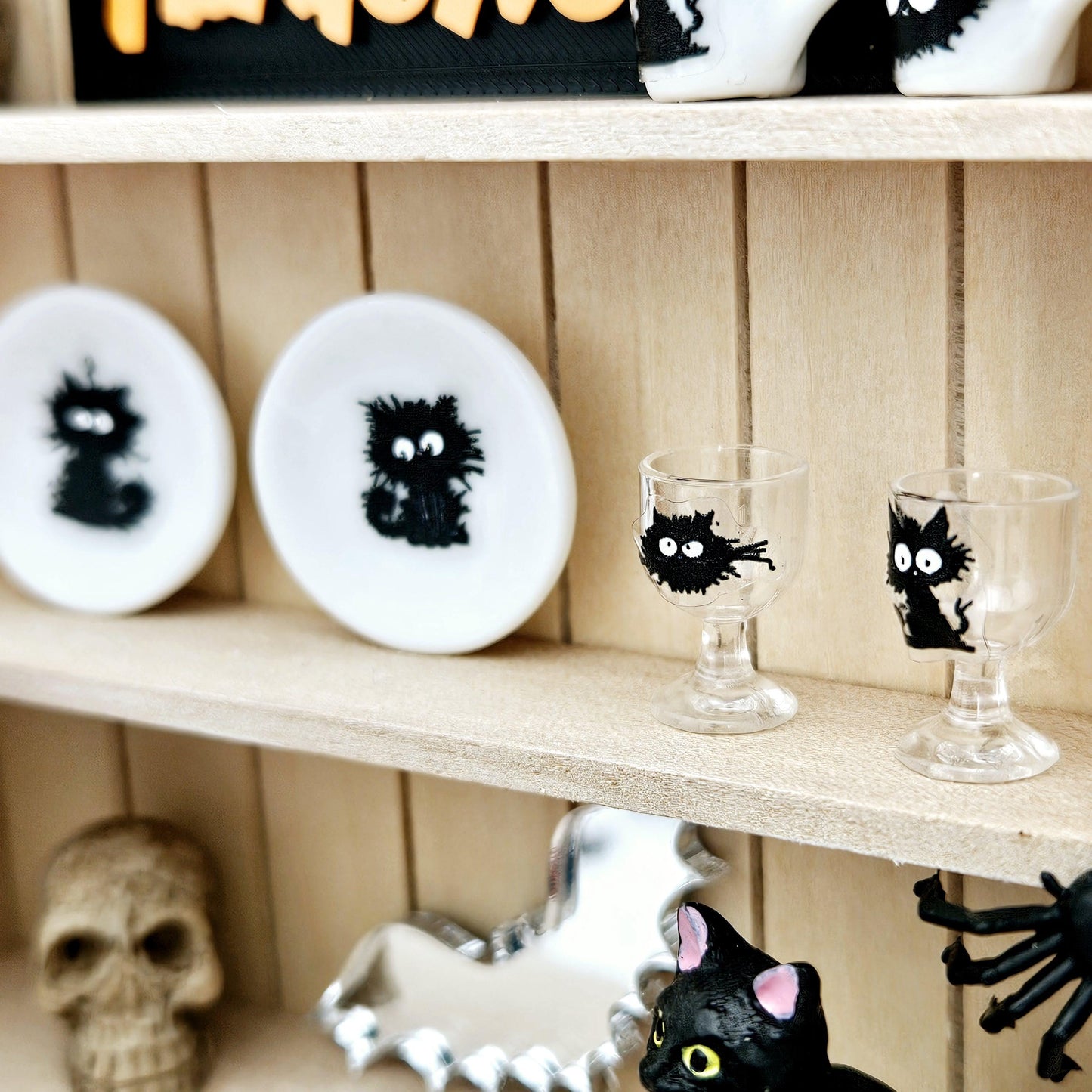Dolls House Halloween Wooden Dresser with 3 opening drawers and accessories, 1:12th Scale, Miniature Halloween Dresser