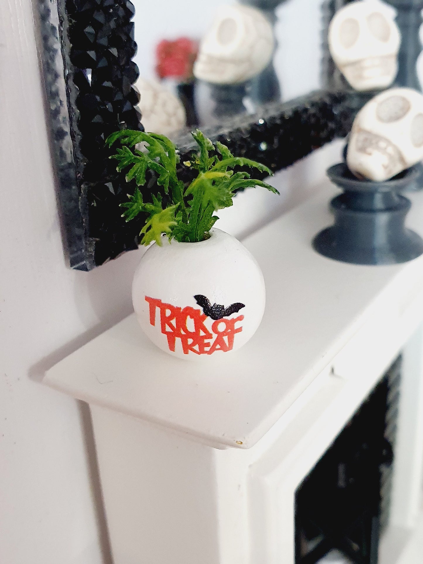 Dolls House Halloween Plant Pot with Plant 1:12th Scale, Miniature, Halloween