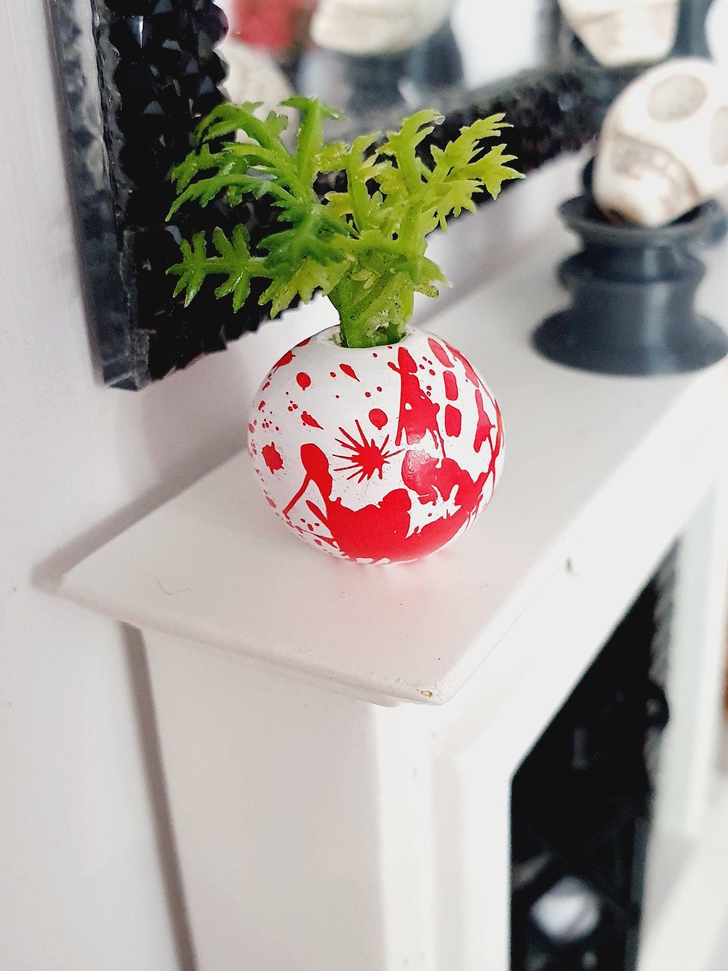 Dolls House Halloween Plant Pot with Plant 1:12th Scale, Miniature, Halloween