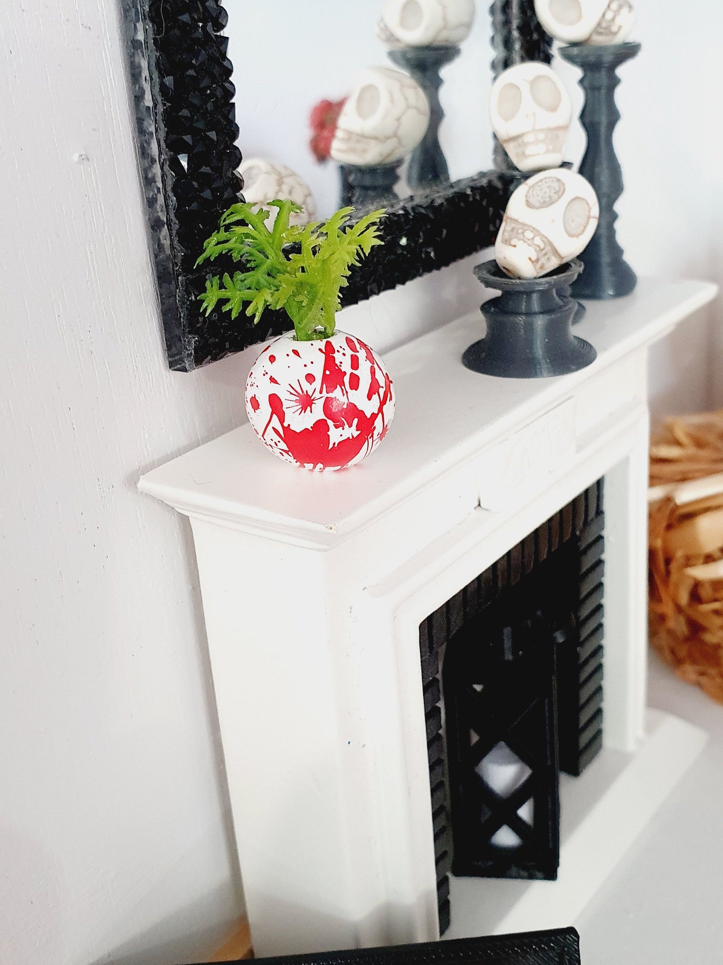 Dolls House Halloween Plant Pot with Plant 1:12th Scale, Miniature, Halloween