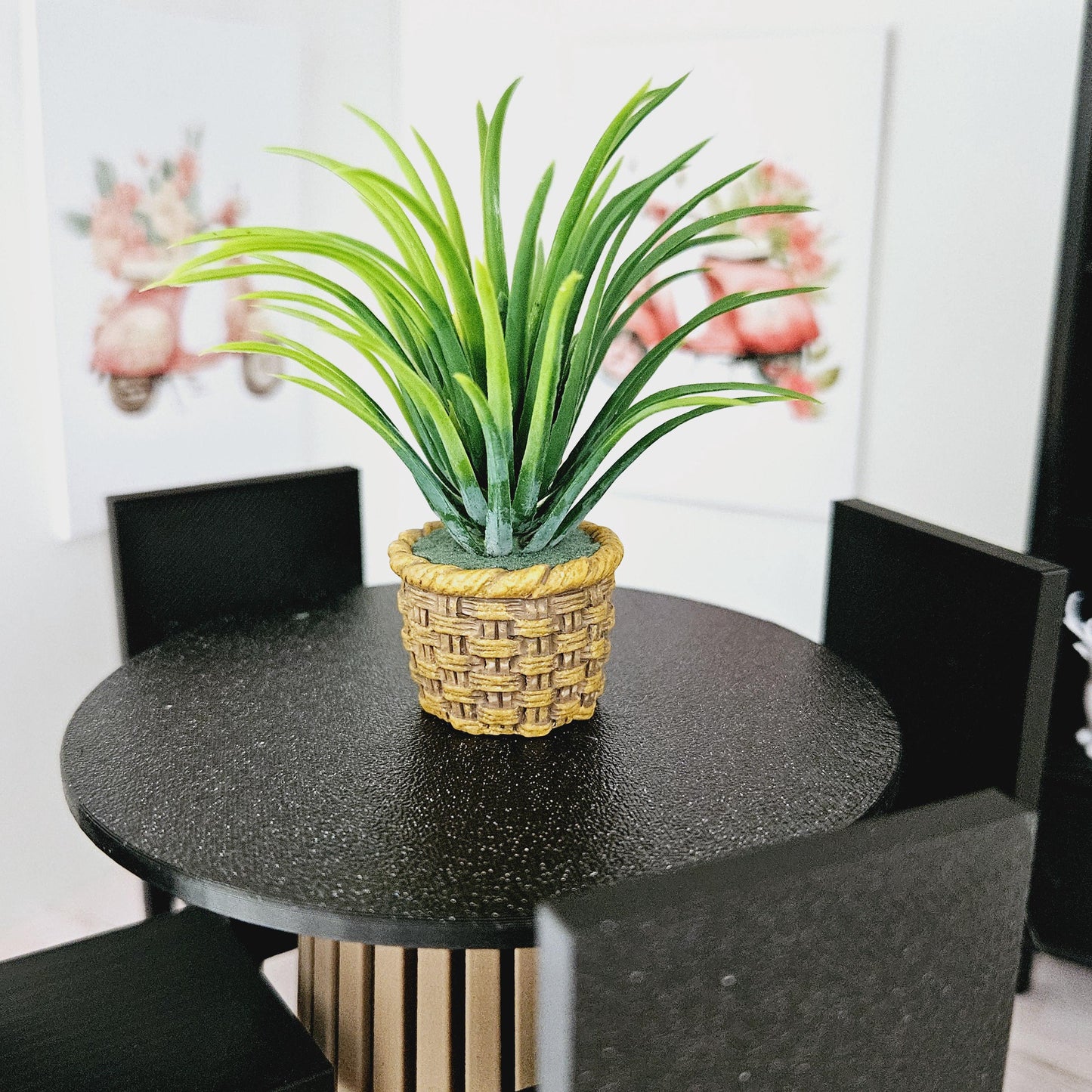 Dolls House Plant Pot with Green Plant 1:12th Scale, Miniature