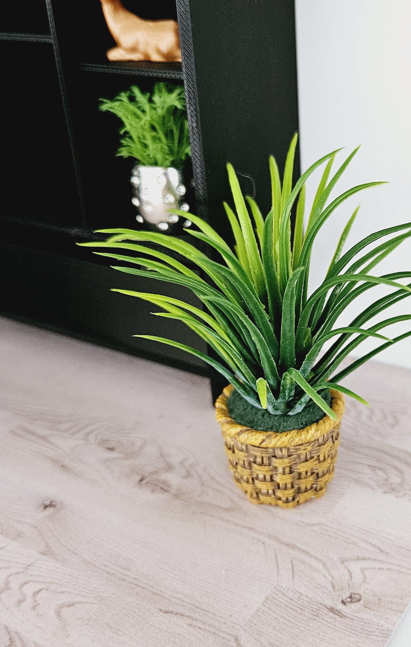 Dolls House Plant Pot with Green Plant 1:12th Scale, Miniature