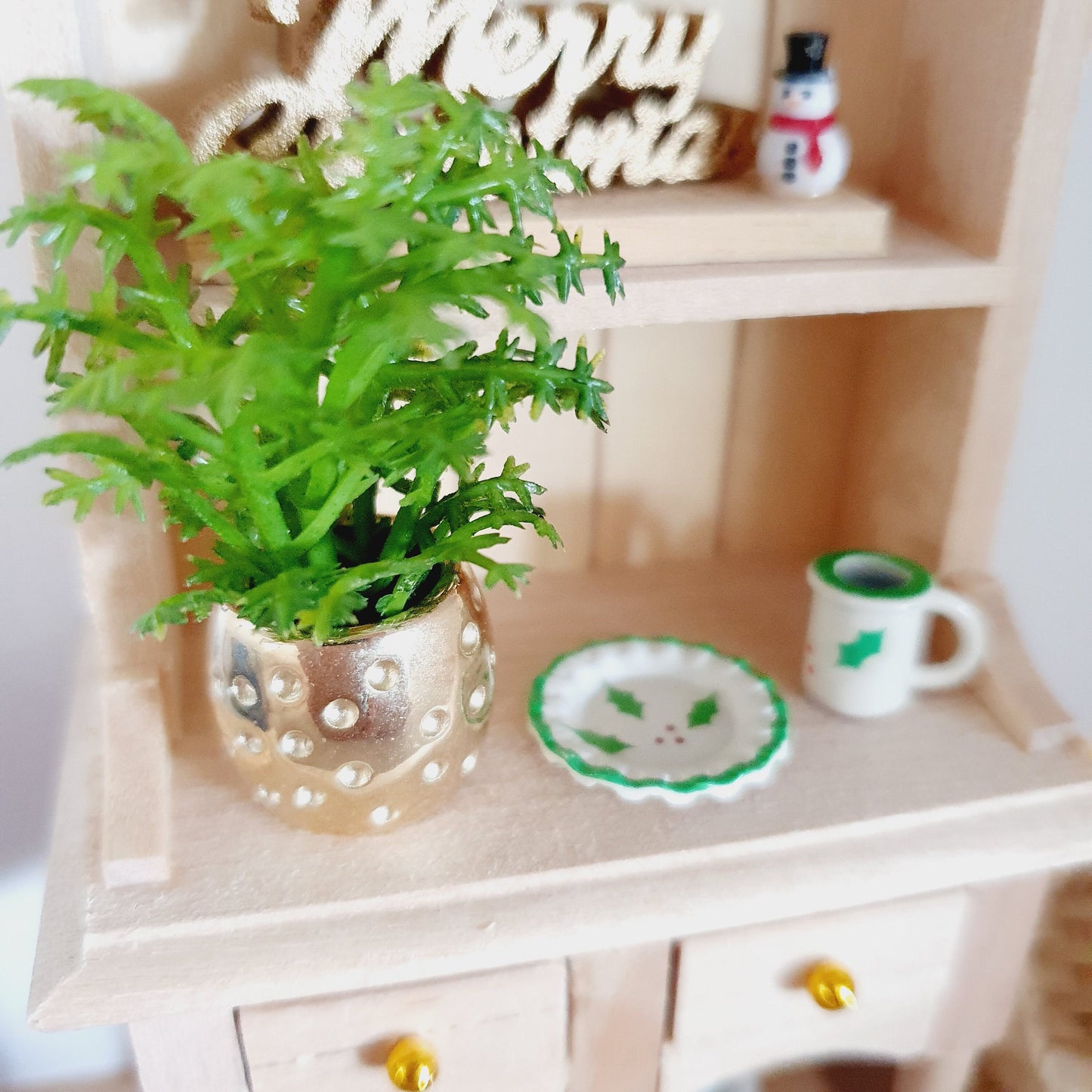 Dolls House Brass Plant Pot with Green Plant 1:12th Scale, Miniature