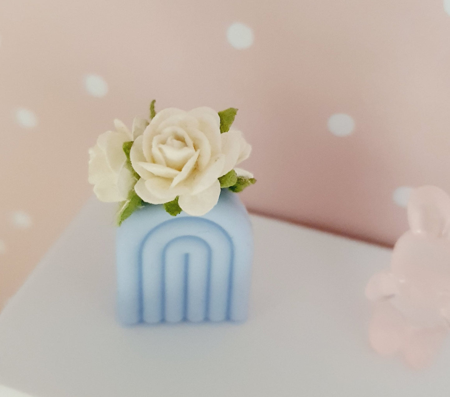 Dolls House Lovely Coloured Rainbow Plant Pot with Coloured roses 1:12th Scale, Miniature Pot