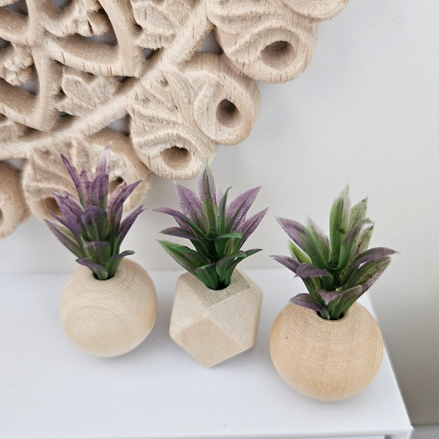 Dolls House Lovely Set of 3 Wooden Plant Pots with Plants 1:12th Scale, Miniature Pot