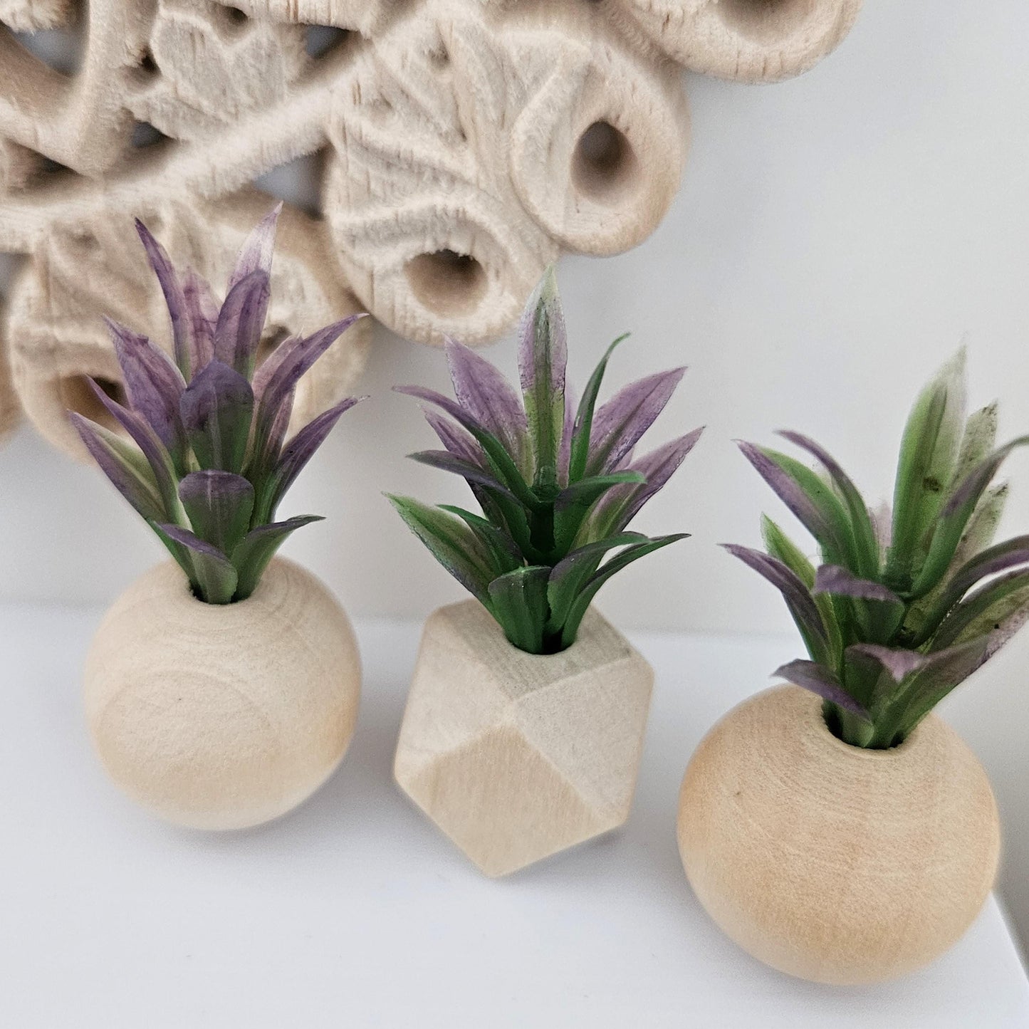 Dolls House Lovely Set of 3 Wooden Plant Pots with Plants 1:12th Scale, Miniature Pot