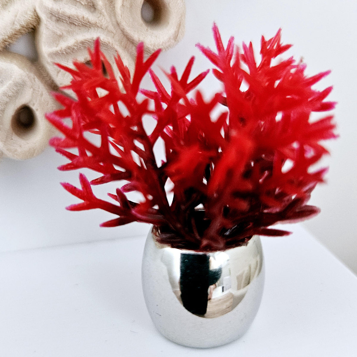 Dolls House Silver Plant Pot with Red Plant 1:12th Scale, Miniature