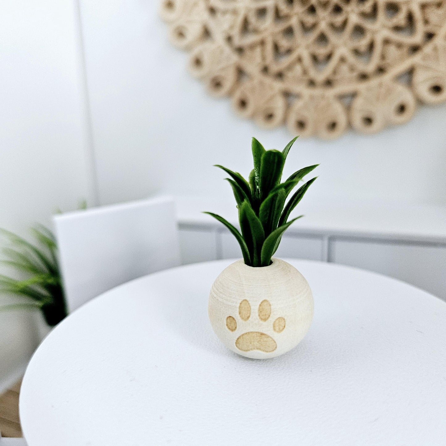 Dolls House Lovely wooden paw print plant pot with plant 1:12th Scale, Miniature Pot
