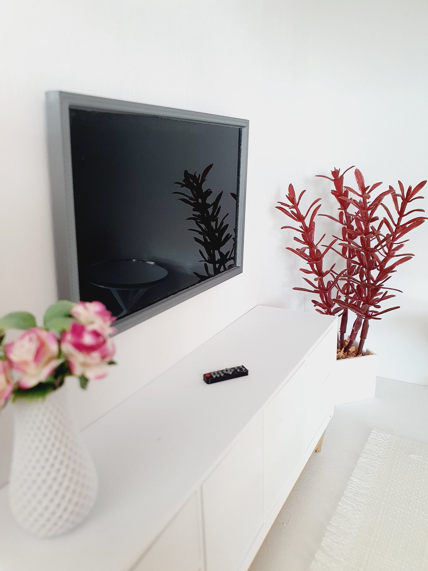 Dolls House Modern Flatscreen Television | Wall Mounted with Remote | Choice of Colours | 1:12 Scale Miniature