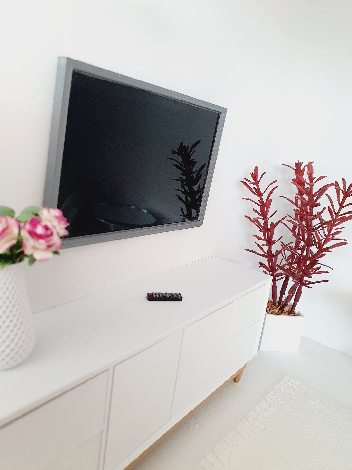 Dolls House Modern Flatscreen Television | Wall Mounted with Remote | Choice of Colours | 1:12 Scale Miniature