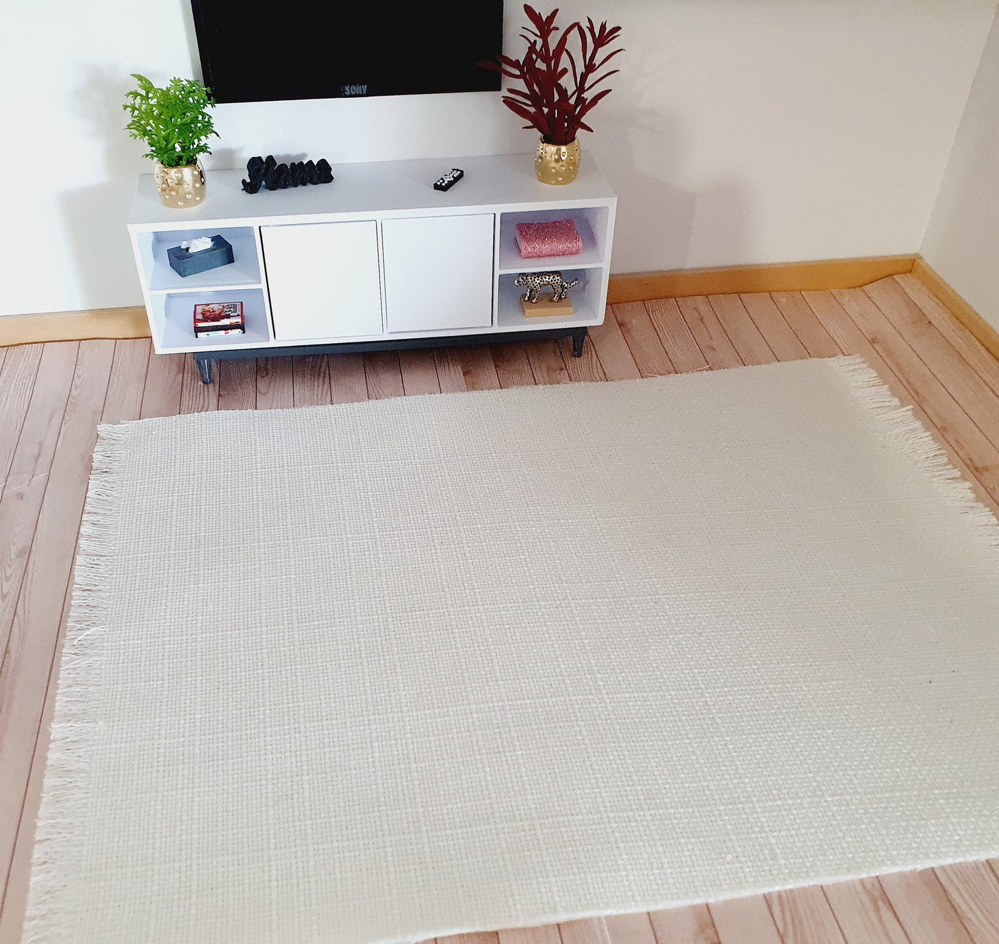 Dolls House Large Off White Rug 1:12th Scale, Miniature Rug (RUG-EX)