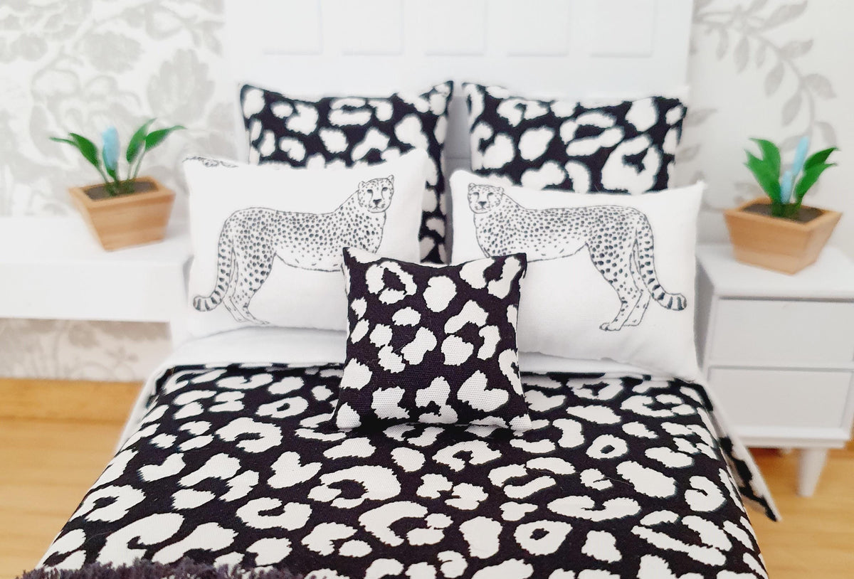 SALE!! Dolls house 6 piece set, Double bedding, Leopard print, 12th scale bedding, miniature bed set
