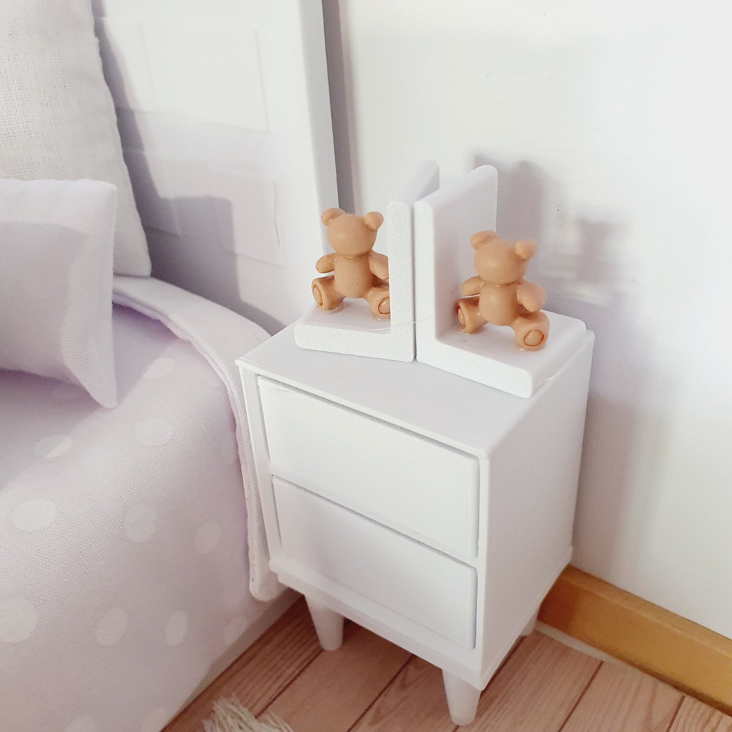 Dolls House Modern Set of Bookends with a choice of Cute Pink, Blue or Brown Teddy Bears, Miniature Bookends, Books, 12th Scale